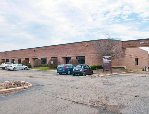 One Glendale Center: 2000 Bloomingdale Road, Glendale Heights, IL 60139